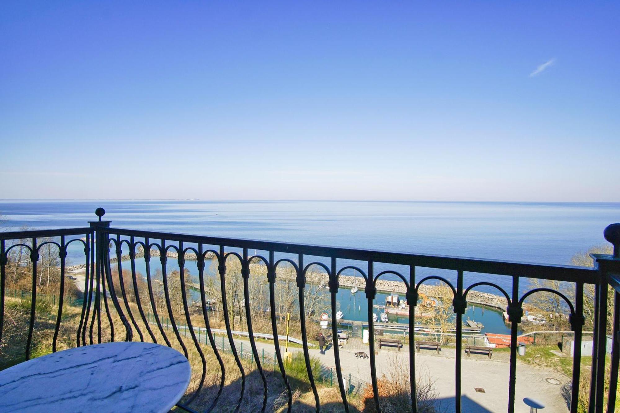 Ferienwohnung Mit Traumhaftem Meerblick - Haus Am Meer Fewo 10 Lohme Luaran gambar