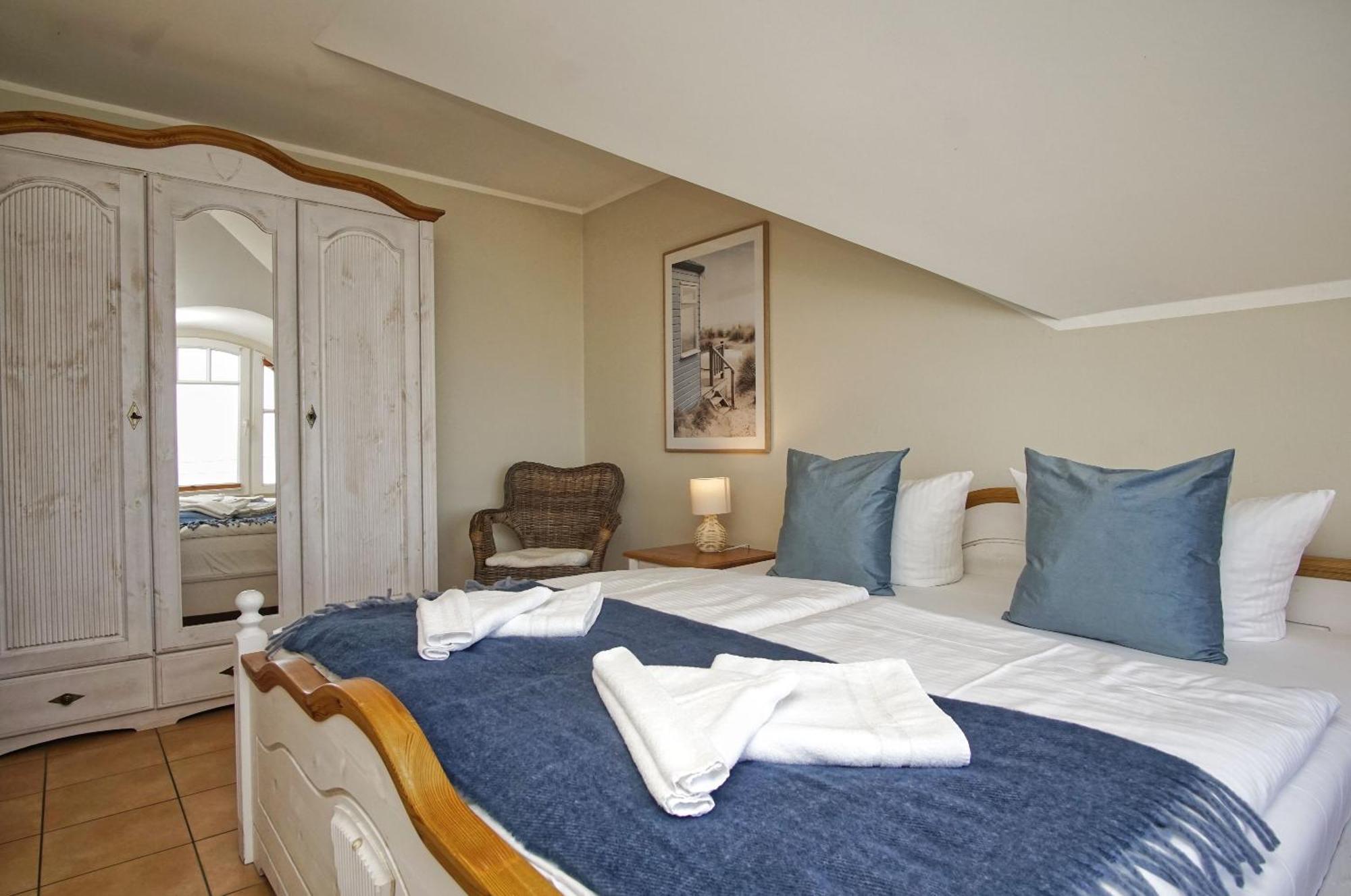 Ferienwohnung Mit Traumhaftem Meerblick - Haus Am Meer Fewo 10 Lohme Luaran gambar