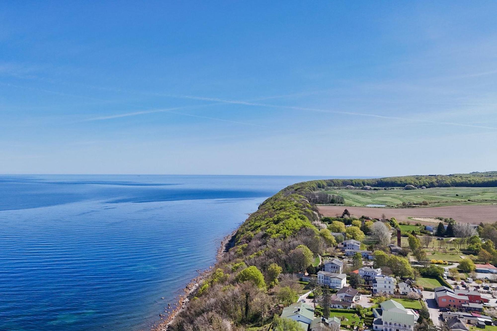 Ferienwohnung Mit Traumhaftem Meerblick - Haus Am Meer Fewo 10 Lohme Luaran gambar