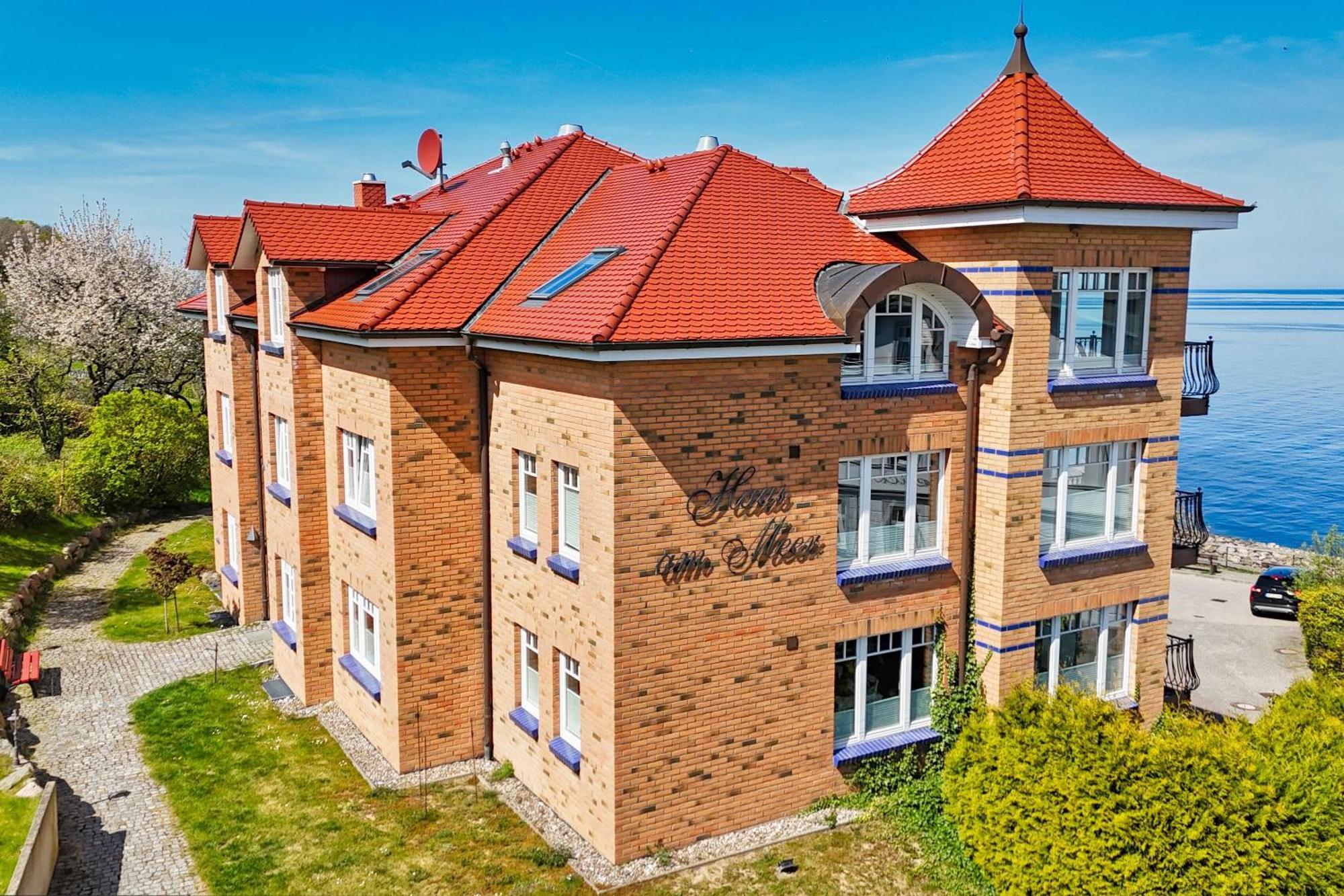 Ferienwohnung Mit Traumhaftem Meerblick - Haus Am Meer Fewo 10 Lohme Luaran gambar